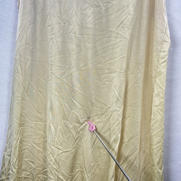 VTG Vanity Fair Soft Moments Satin Nightgowns Nightie LOT OF 3 Sz Medium & Large - Picture 13 of 14